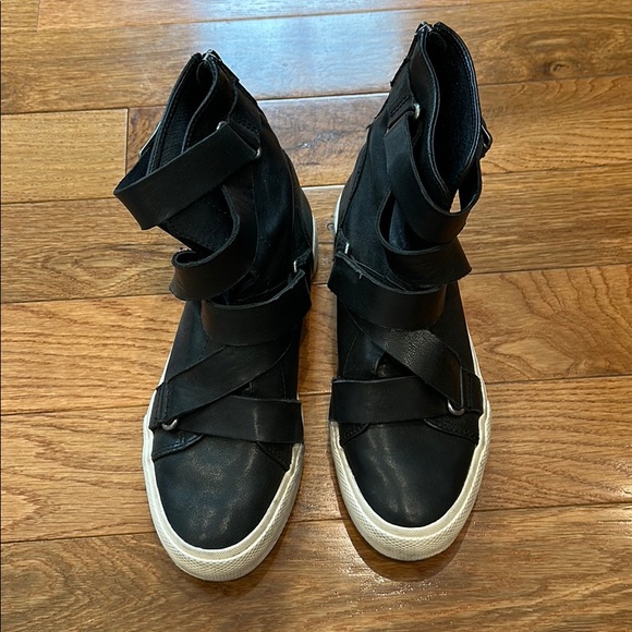 FRYE leather high tops - Picture 1 of 4